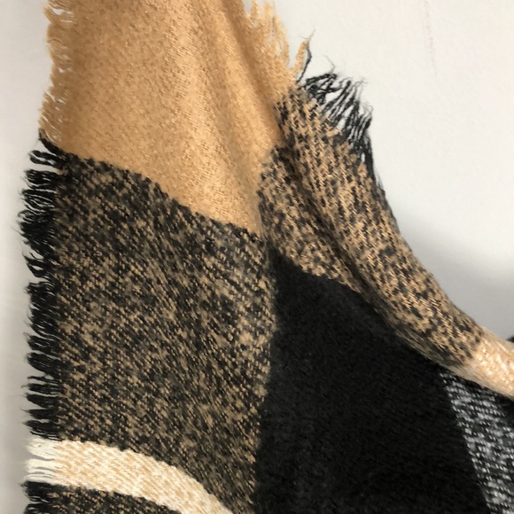 Blanket Scarf - Picture 3 of 3